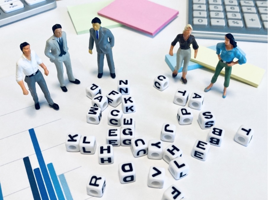 人形,ビジネスマン,デスク