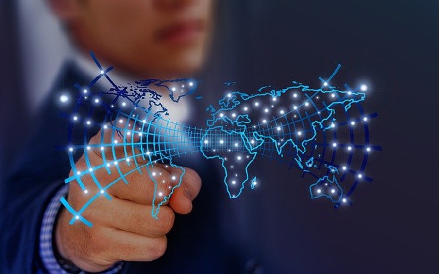 ビジネスマン,世界地図