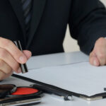 【保存版】不動産売買における代理契約書の雛形と記載事項を解説