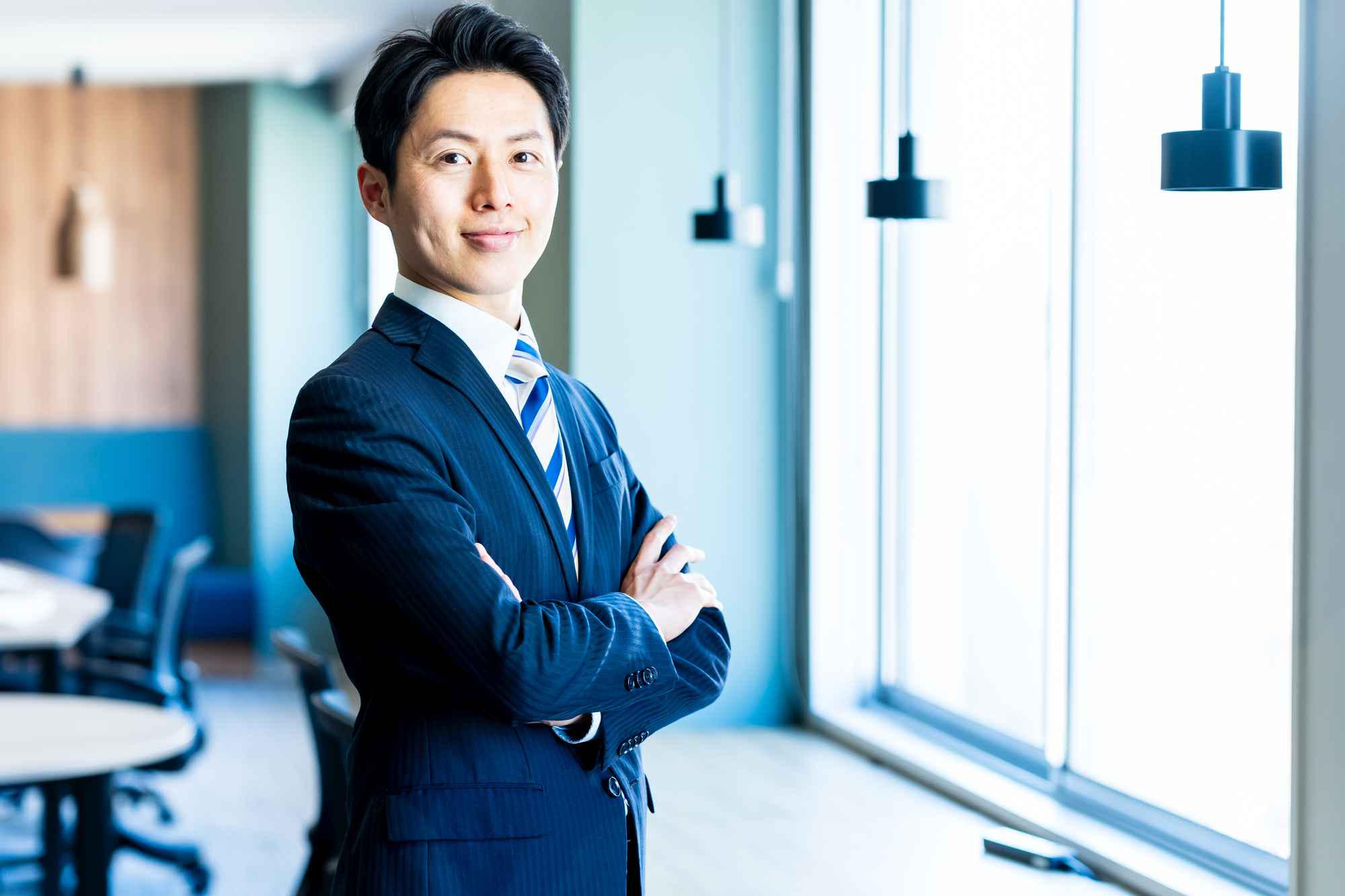 【不動産開業】事務所とは別のところで普段は働きたいけど可能なの？