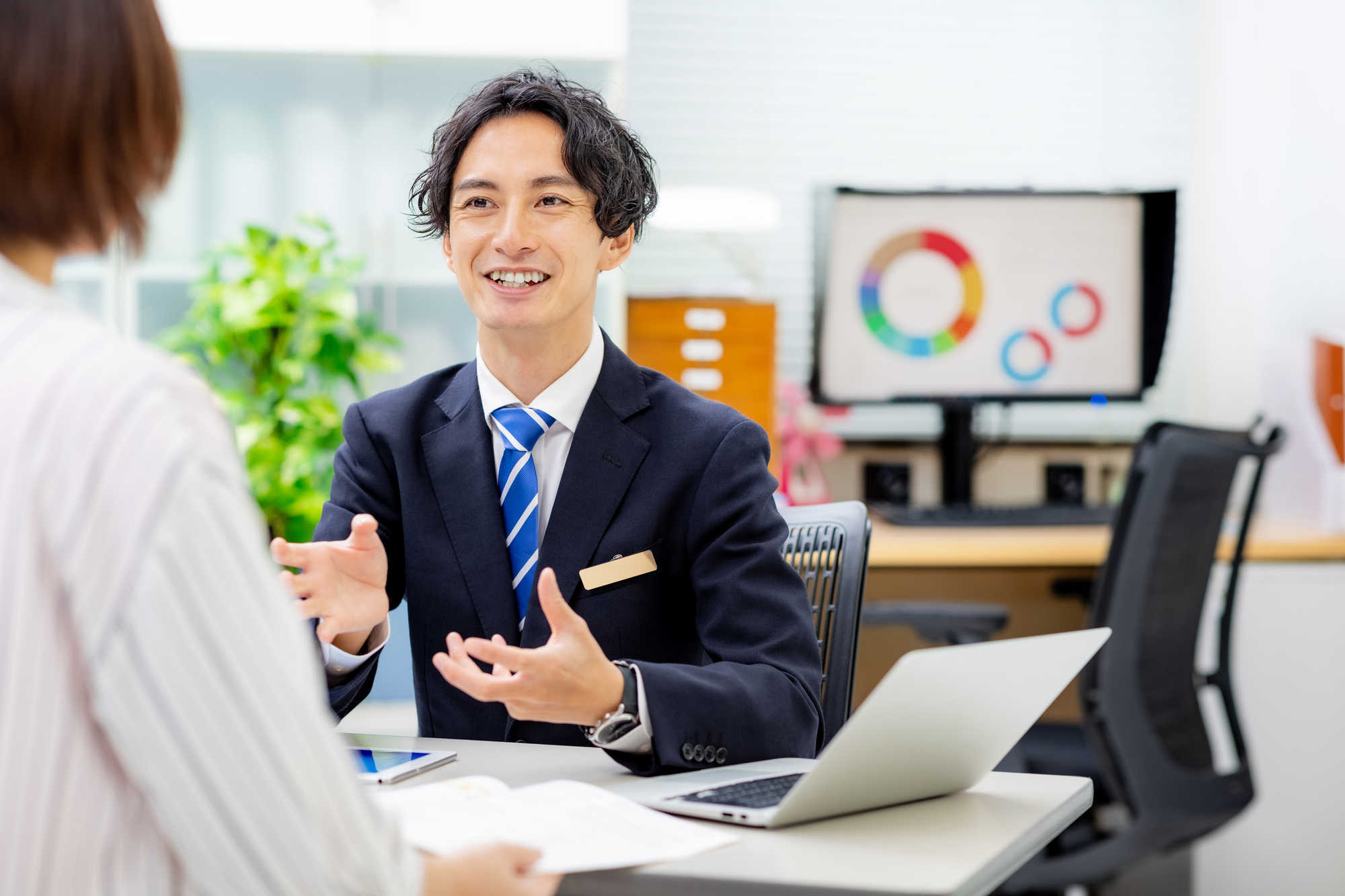 年収1000万円は夢じゃない？不動産独立開業後の収支モデルと実態