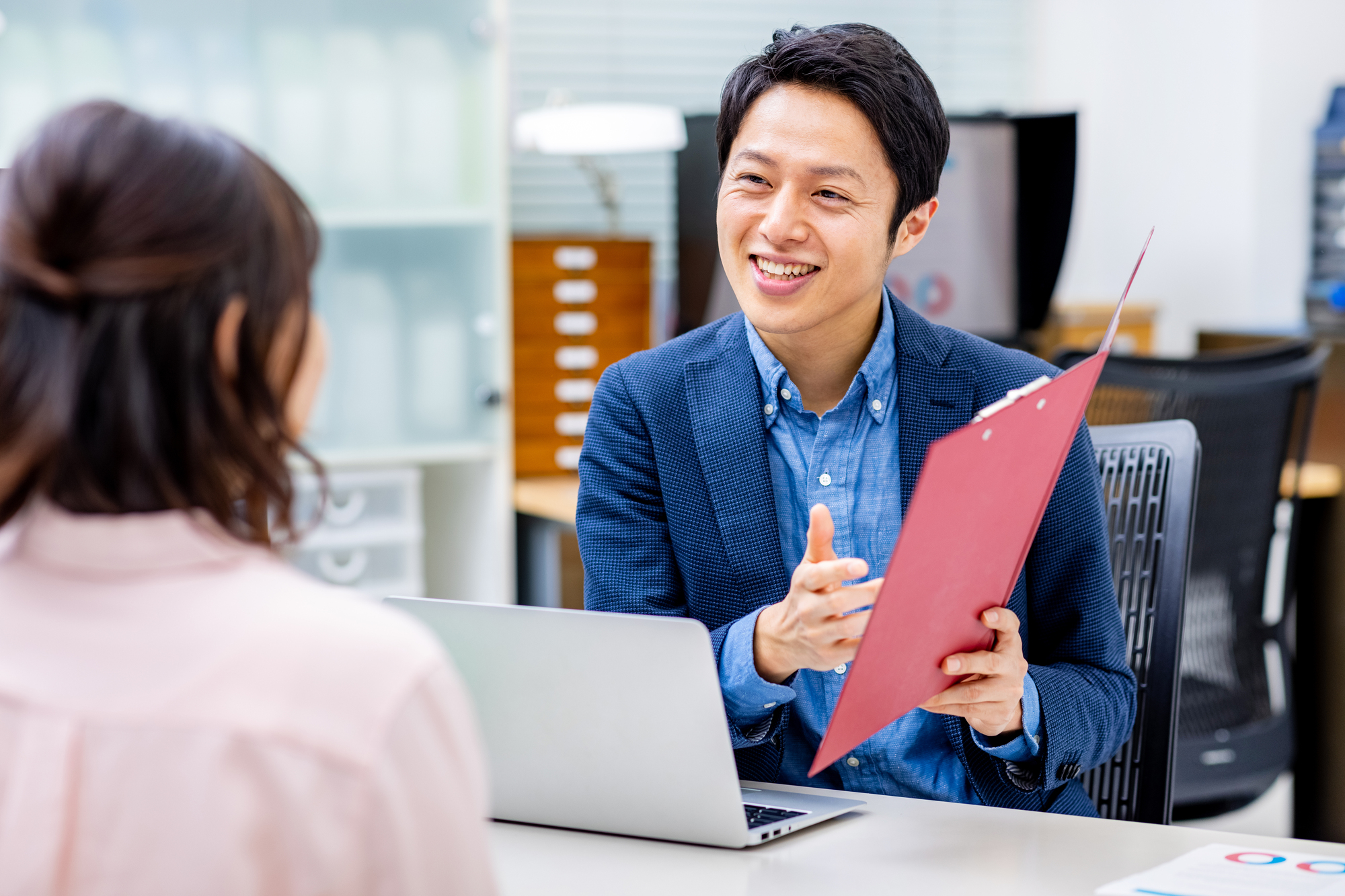 専任宅建士が退職したらどうする？法的対応と猶予期間のルール