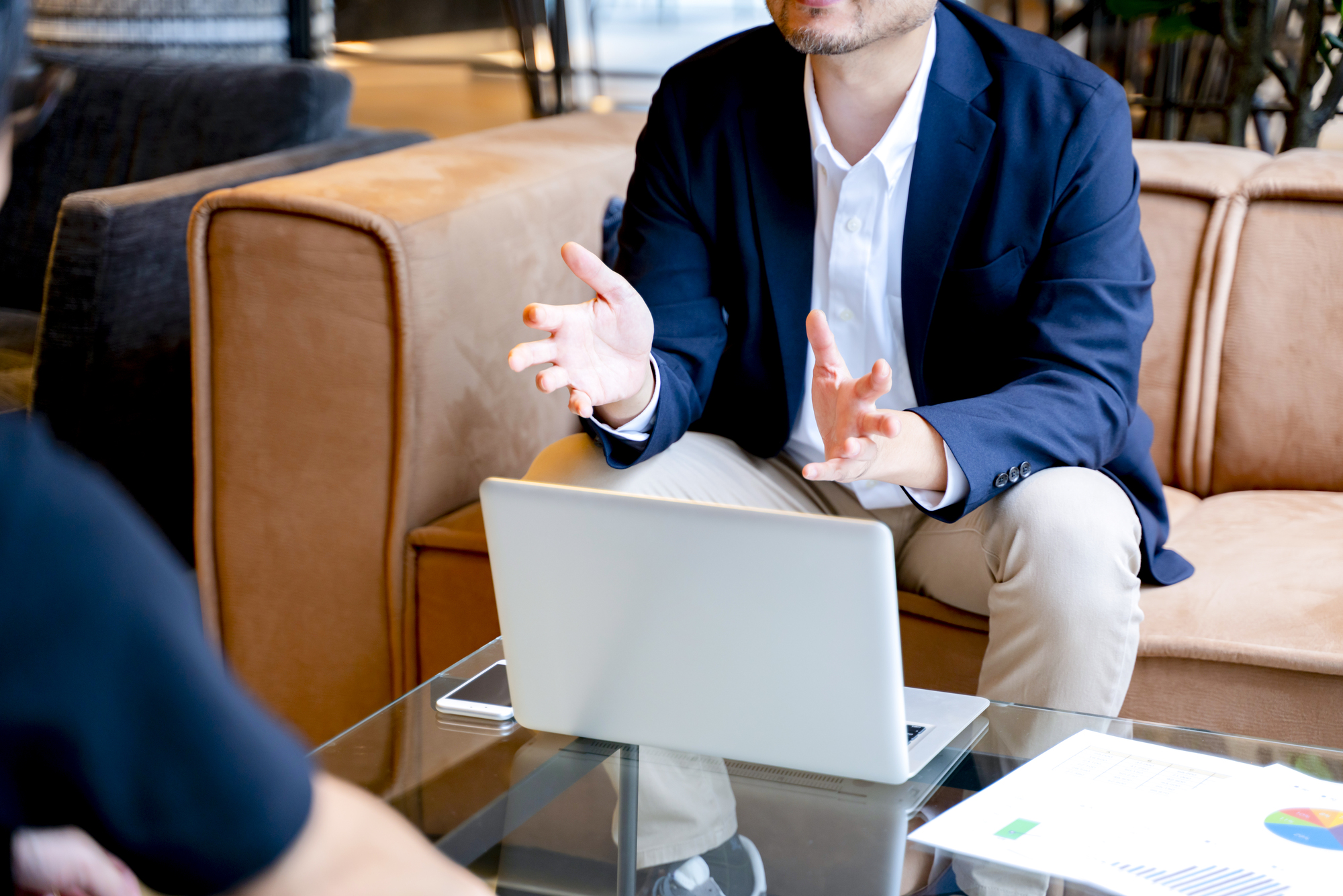 不動産エージェントとして独立するには？必要な準備・資格・集客方法を詳しく紹介