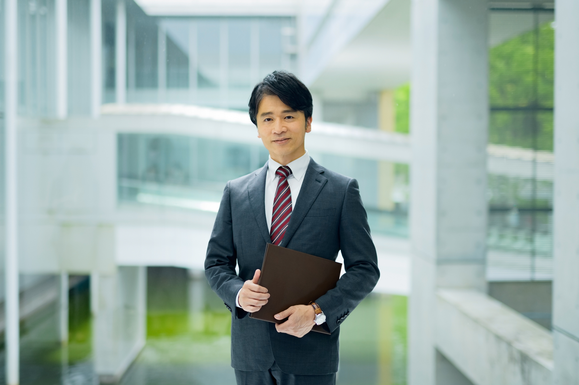 50代・定年後に不動産会社を立ち上げた実例と課題