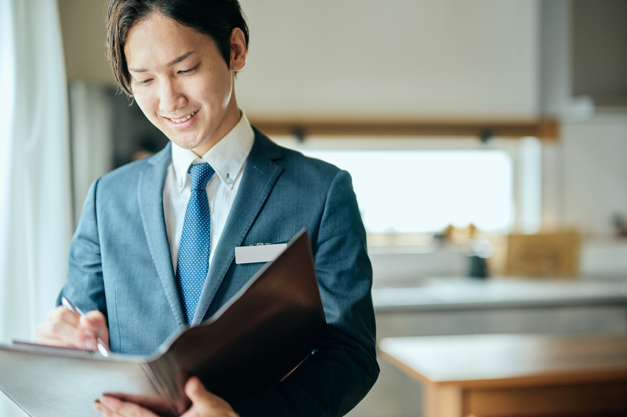 自宅で不動産会社を開業したい人のための事務所運用マニュアル