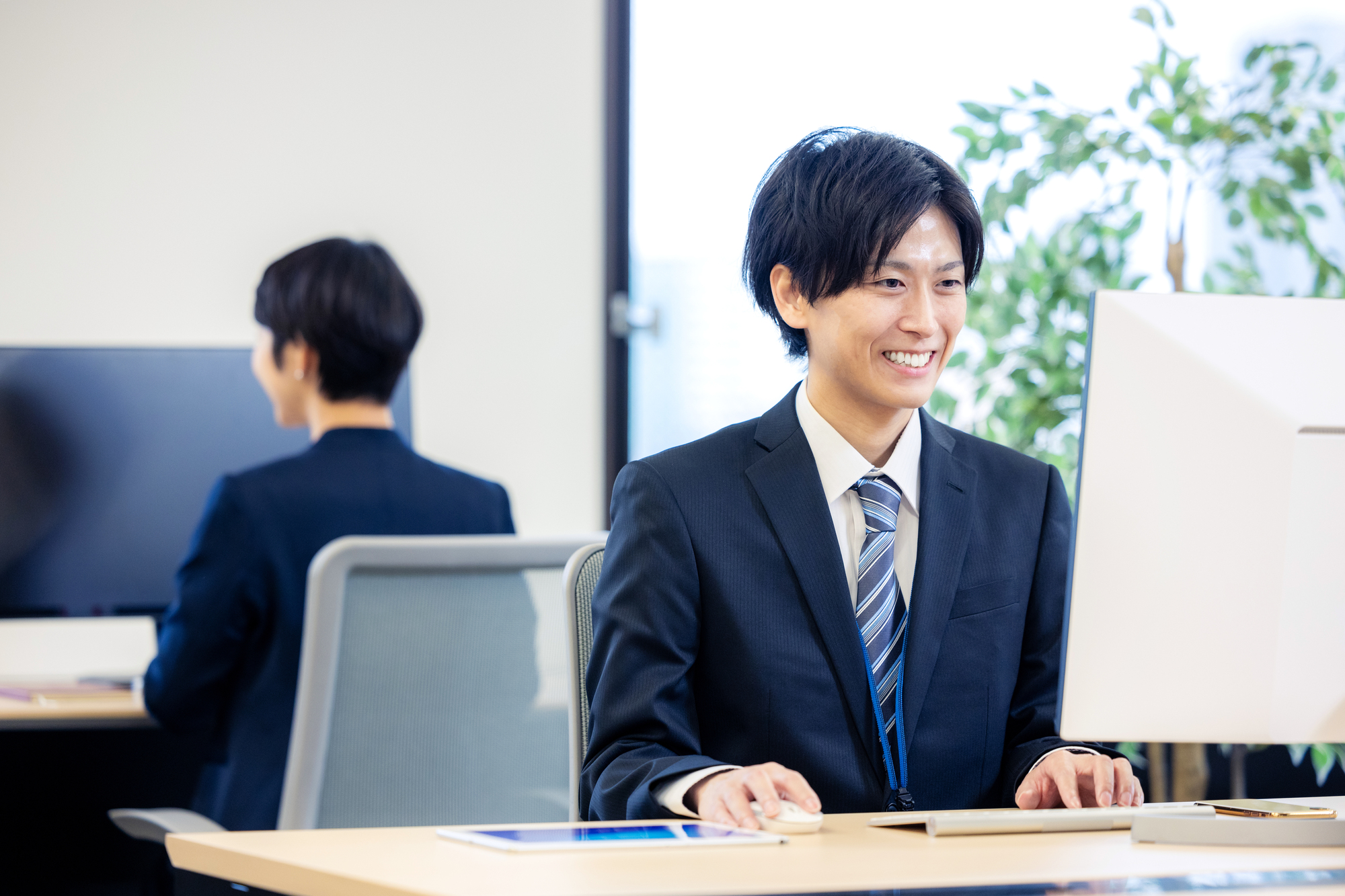 不動産会社のメールアドレスはどう作る？独自ドメインの取得方法と信頼されるアドレス設定術