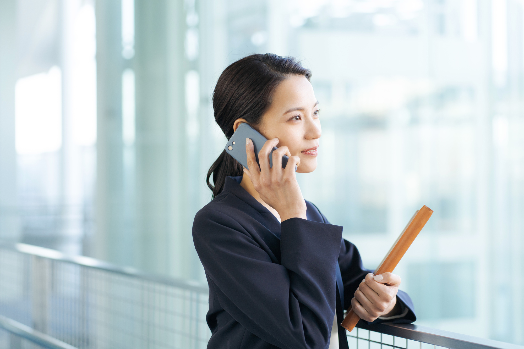 不動産開業時におすすめの法人携帯サービス3選｜コスト・通話・信頼性で比較